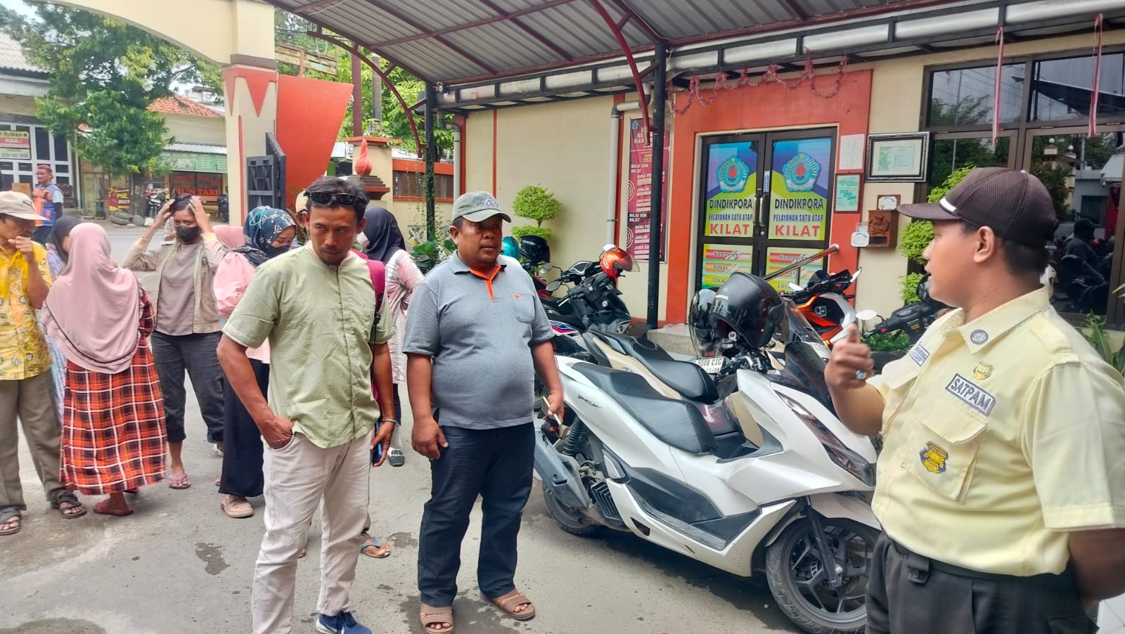 Anak Gagal Lolos SPMB di Brebes, Wali Murid Geruduk Dinas