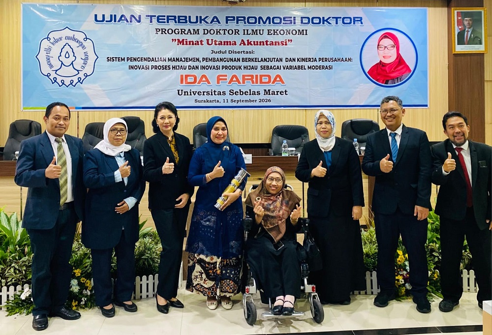 Ida Farida Dosen Harkat Negeri Raih Gelar Doktor Ekonomi UNS