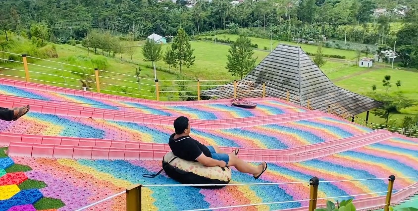 3 Tempat Rekreasi Murah dan Lengkap di Pemalang Buat Keluarga