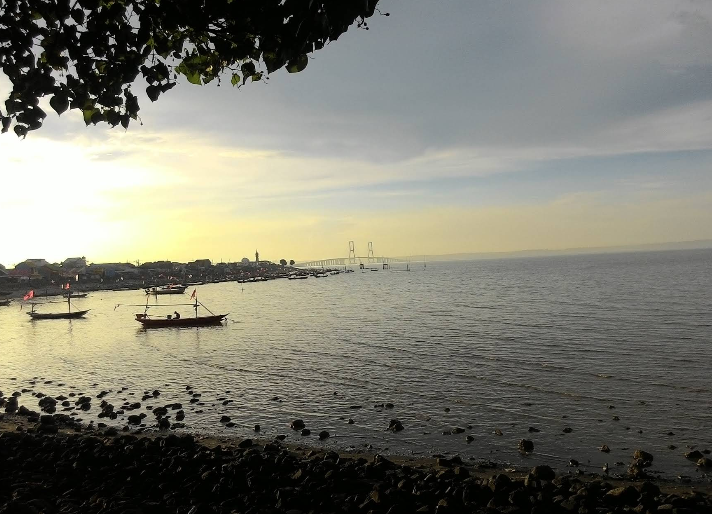 Pesona Sunset Pantai Kenjeran Surabaya, Keindahan yang Tak Pernah Pudar