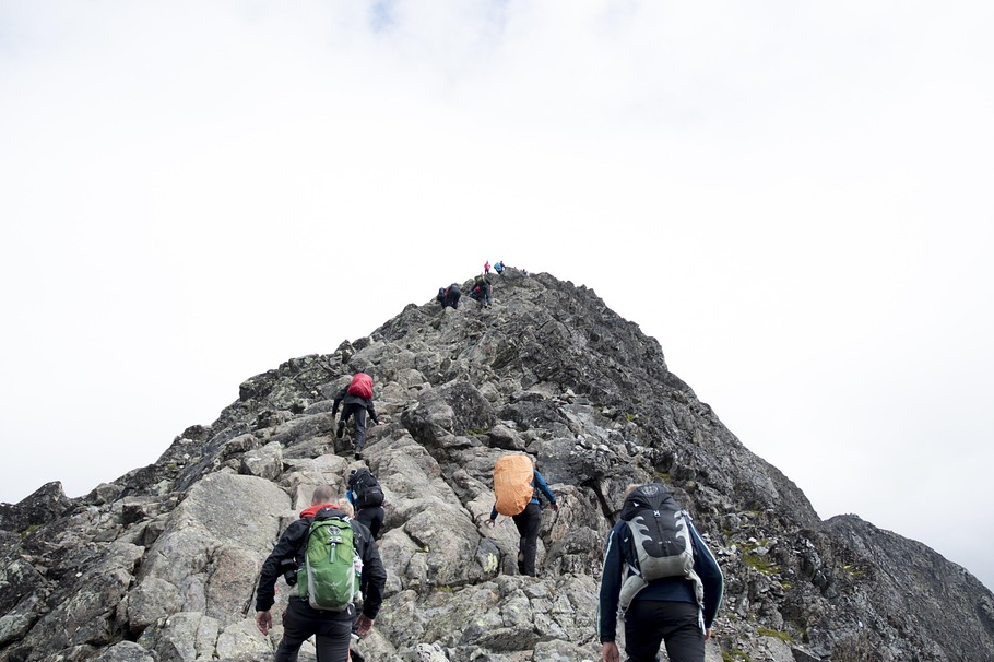 8 Tips Mendaki Gunung Merbabu Lewat Jalur Alternatif, Lebih Sepi, Lebih Menantang