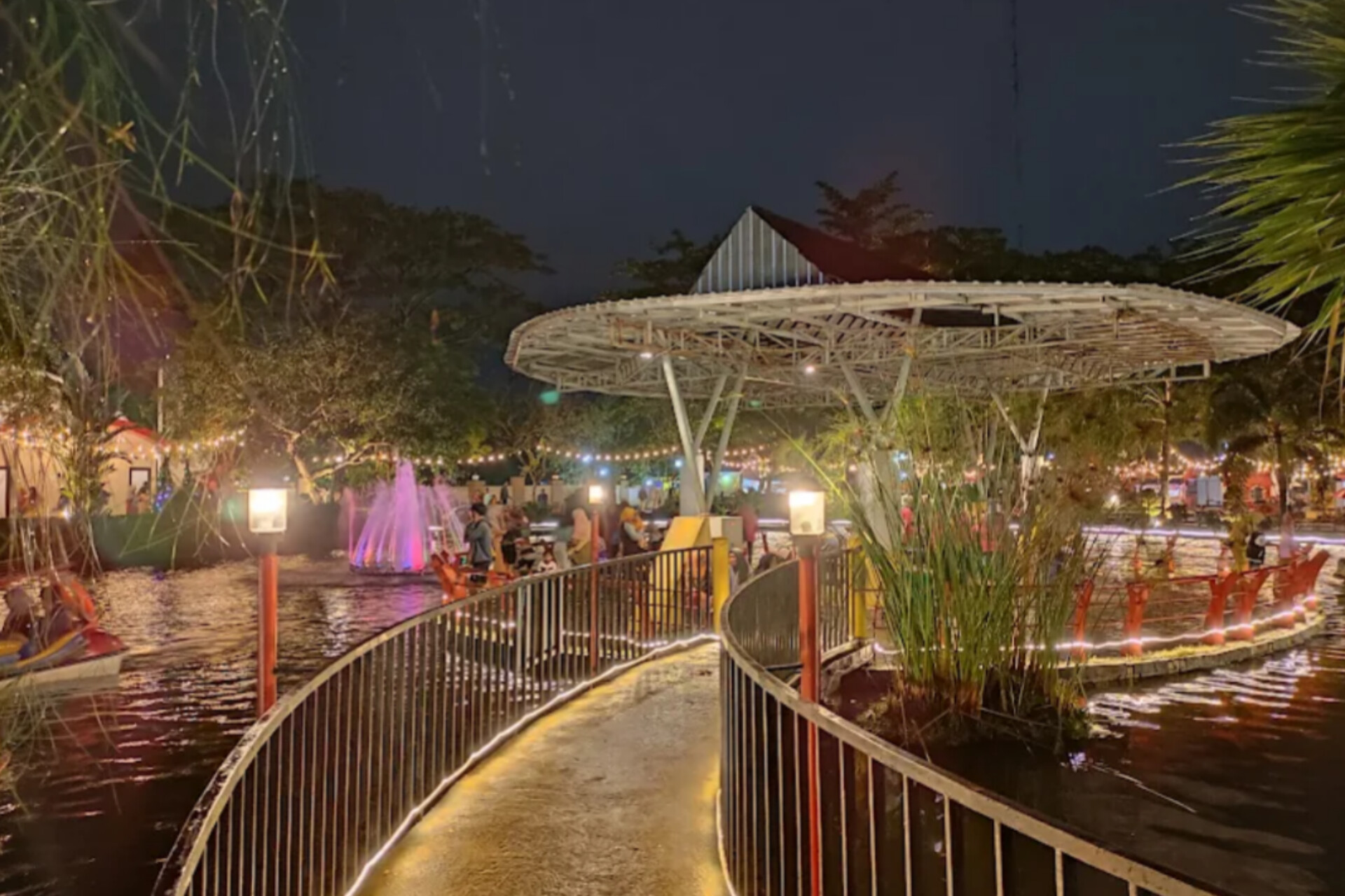 4 Rekomendasi Wisata Malam Purwokerto Paling Populer, Seru Buat Healing Bareng Teman!