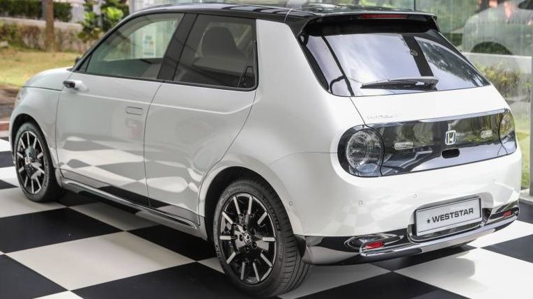 Eksklusif! Honda E Meluncur di Indonesia, Mobil Listrik Kompak dengan Desain Ikonik dan Teknologi Pintar