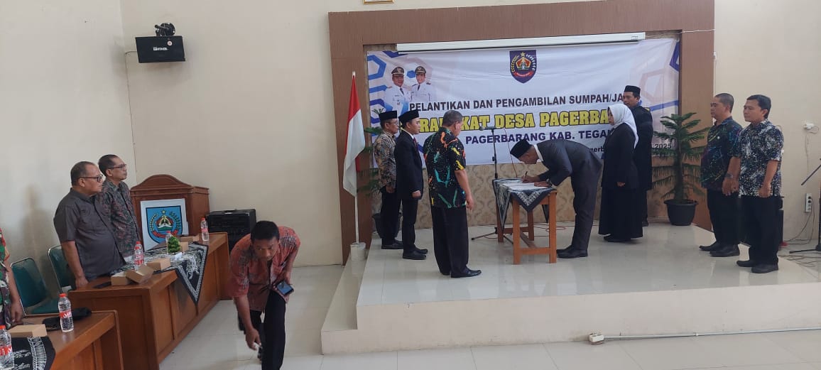Lolos Seleksi, 2 Perangkat Desa Pagerbarang Kabupaten Tegal Resmi Dilantik 