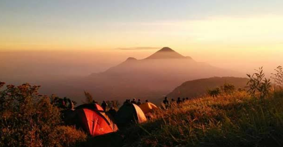 Wisata Terbaru di Magelang 2025: Dari Borobudur yang Makin Asyik hingga Spot Alam Tersembunyi