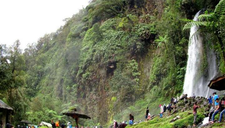 Misteri Curug Cibeureum Cibodas, Terdapat Batu Jelmaan Seorang Petapa?