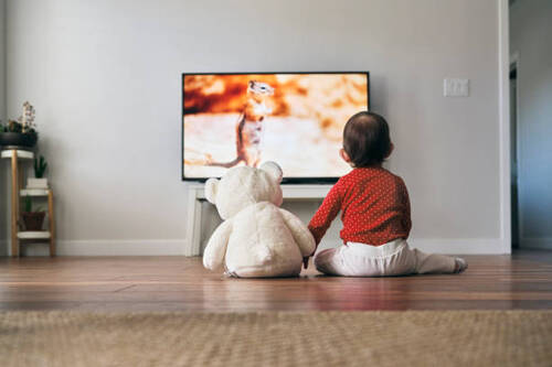 Tips Merawat TV LED Agar Masa Pakainya Panjang, Paling Penting Perhatikan Pemasangannya Jangan Asal!