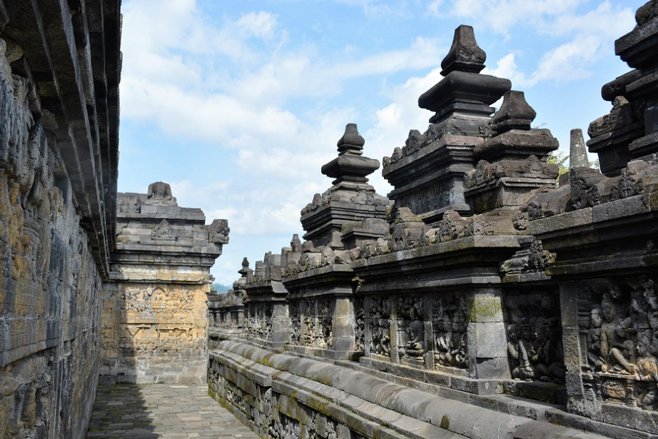 10 Tips Liburan Hemat di Jawa Tengah saat Nataru 2025 yang Wajib Kamu Coba