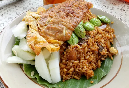 Daftar 10 Warung Murah di Semarang yang Selalu Ramai di Malam Hari