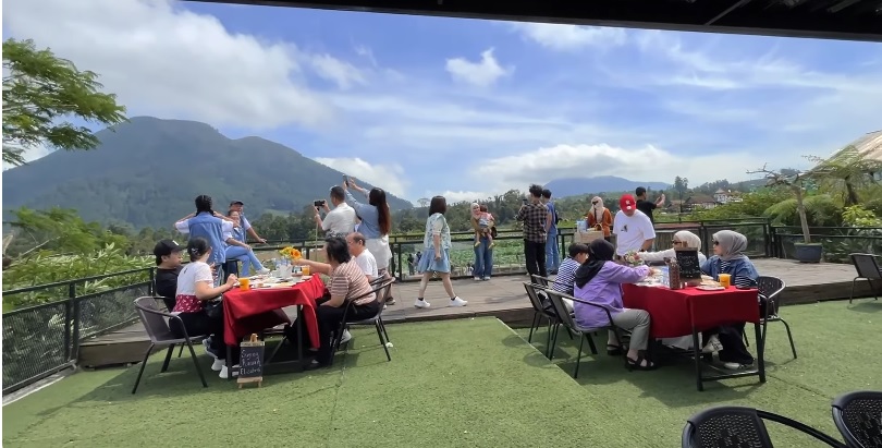 5 Restoran Keluarga View Gunung Sumbing di Magelang, Menunya Enak