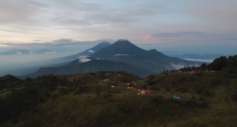 4 Gunung di Jawa Tengah yang Cocok Buat Pendaki Pemula