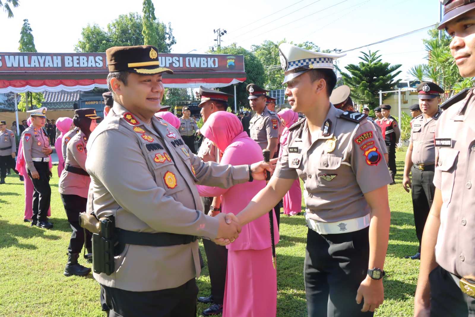 Dapat Kado Istimewa, 22 Personel Polres Brebes Naik Pangkat 