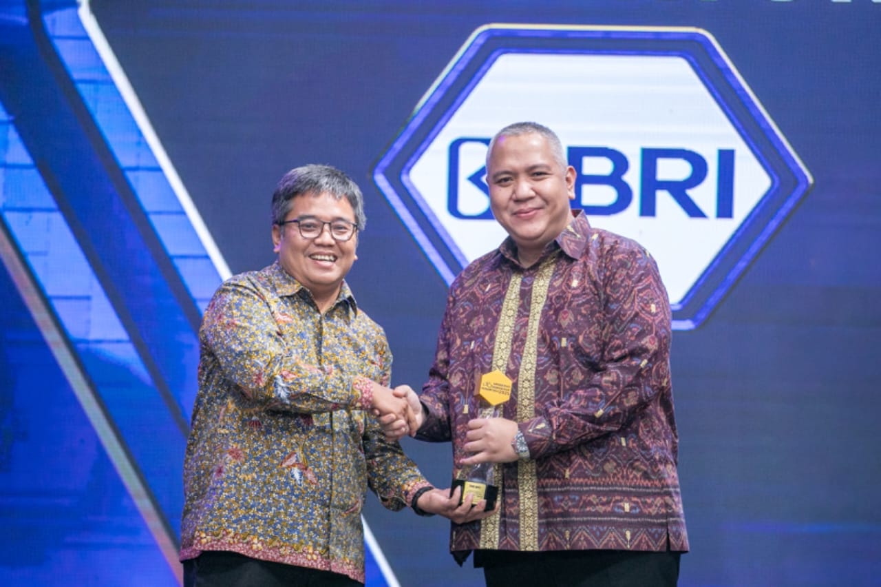 BRI Raih Penghargaan Anugerah Penggerak Nusantara Sektor Keuangan 2025, Inisiatif Holding UMi Jadi Pemicunya 