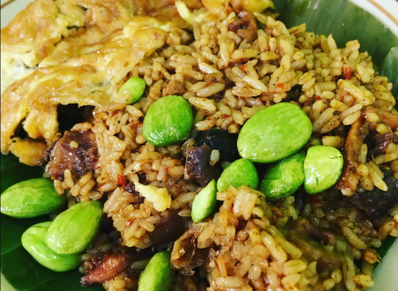 3 Warung Nasi Goreng Legendaris di Semarang yang Tak Pernah Sepi!