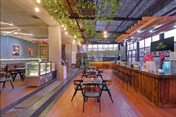 Lapar Habis Turun Kereta? Santap di Restoran Dekat Stasiun Tegal Ini, Menunya Enak-enak