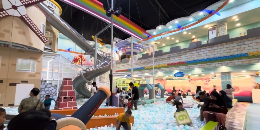 4 Wisata Indoor Seru di Semarang, dari Wahana Main sampai Sejarah