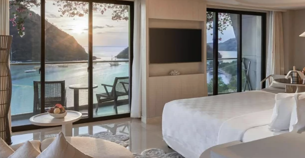 Gak Perlu ke Maldives! Mending ke 4 Penginapan dengan View Pantai di Batang Ini Aja!