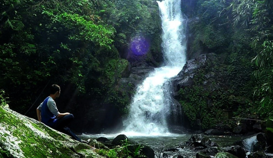 3 Air Terjun di Magelang yang Jalurnya Mudah untuk Pemula Semua Usia