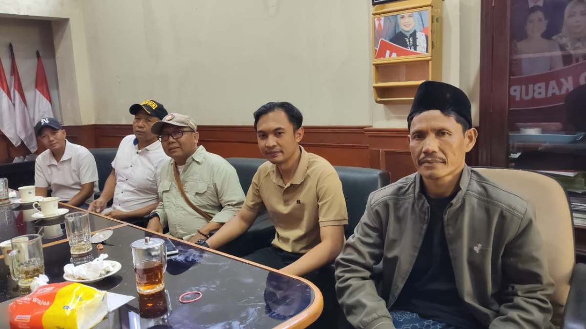 Warga dan Tomas Wadul DPRD Soal Tiket Masuk Pancuran 13 Guci Tegal