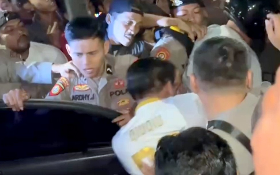 Nyaris Jadi Bulan-bulanan Warga, Dua Pelaku Curanmor di Tegal Digelandang ke Mapolres