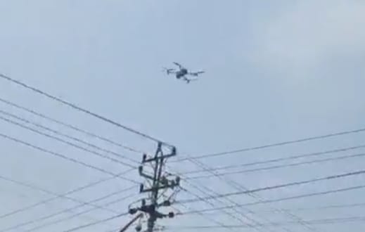 Sejumlah Pengendara Tertangkap Kamera Drone Terobos Lampu Merah di Perempatan Kejambon Tegal
