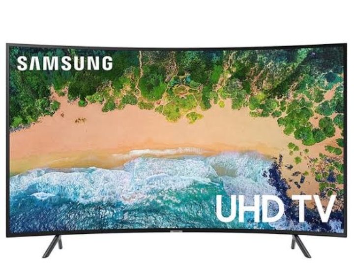 Keunggulan Smart TV Samsung NU7300 55 Inch Resolusi 4K Harga 8 Jutaan, Menonton dengan Layar Lebar Bak Bioskop