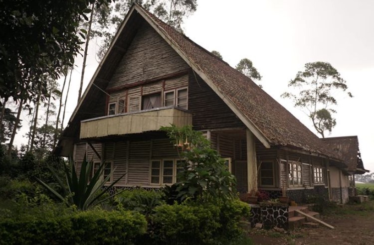 Sejarah dan Misteri Rumah Pengabdi Setan Pangalengan Jawa Barat