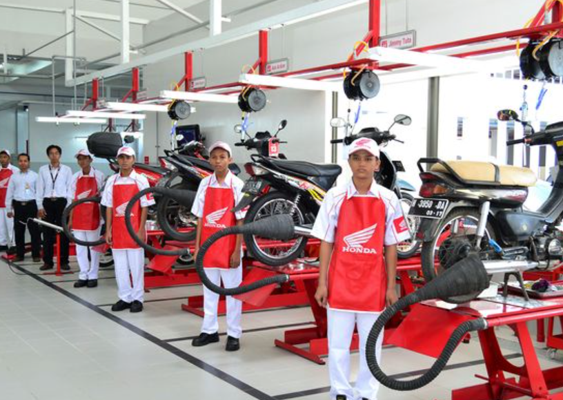 Bikin Kantong Tersenyum, Segini Biaya Servis Motor Honda di AHASS, Yuk Cek Sekarang!