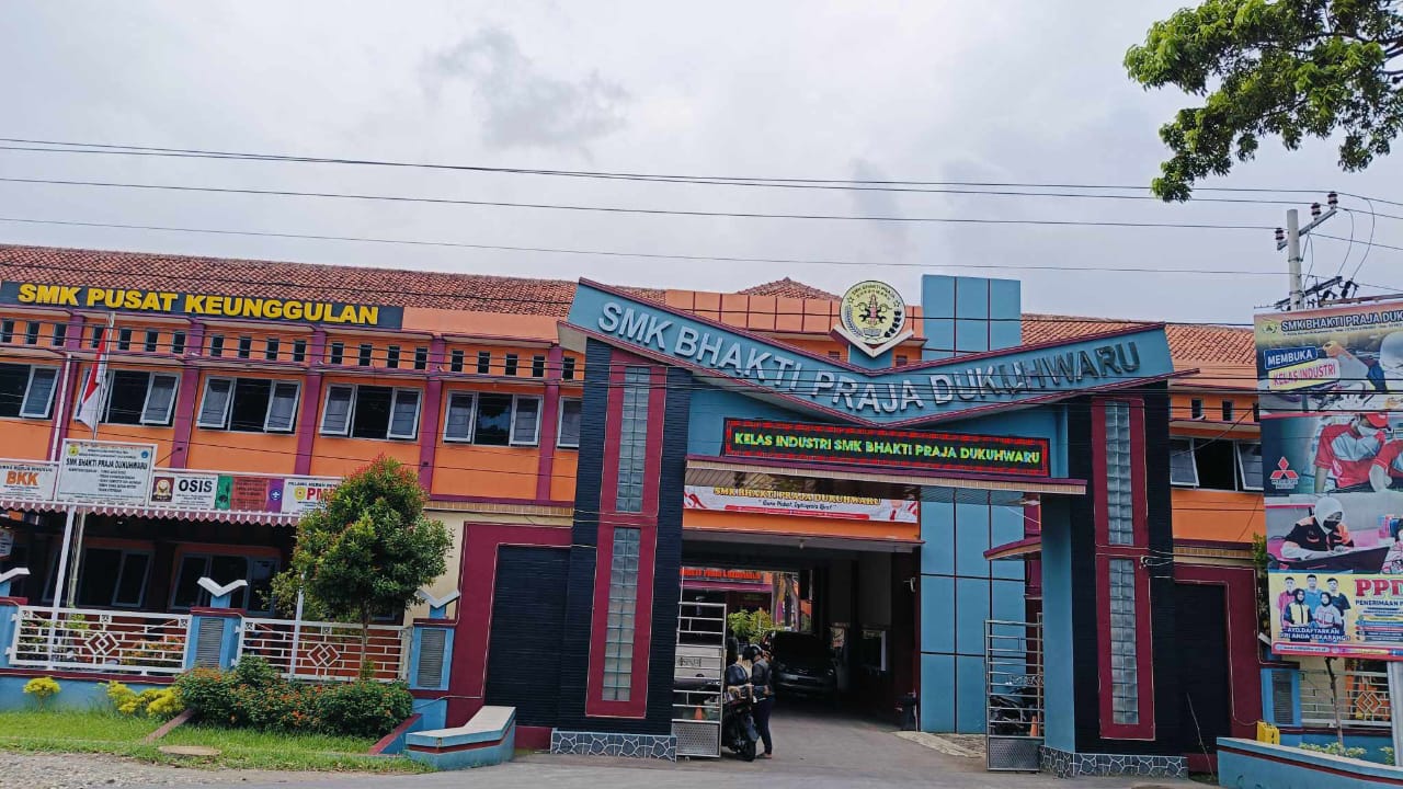 67 Siswa SMK BP Dukuhwaru Tegal Dapat PIP, Masing-masing Rp1,8 Juta  