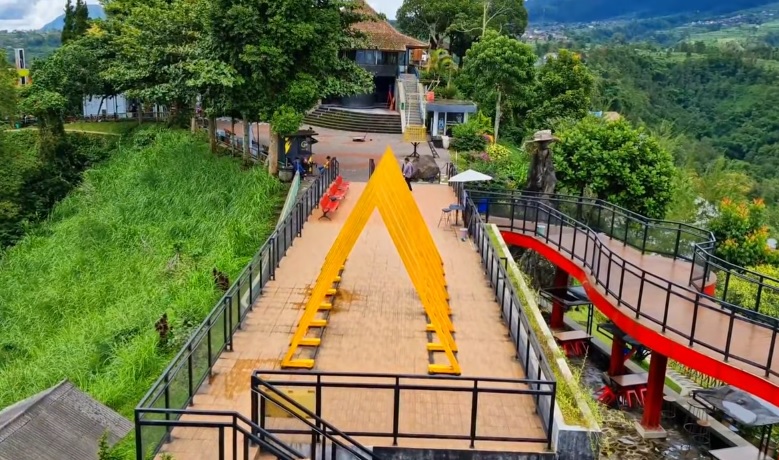 5 Tempat Wisata Area Pegunungan di Jawa Tengah Banyak Aktivitas Seru