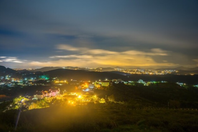 4 Spot Lihat City Light Terbaik di Purwokerto, Suasana Romantis Abis