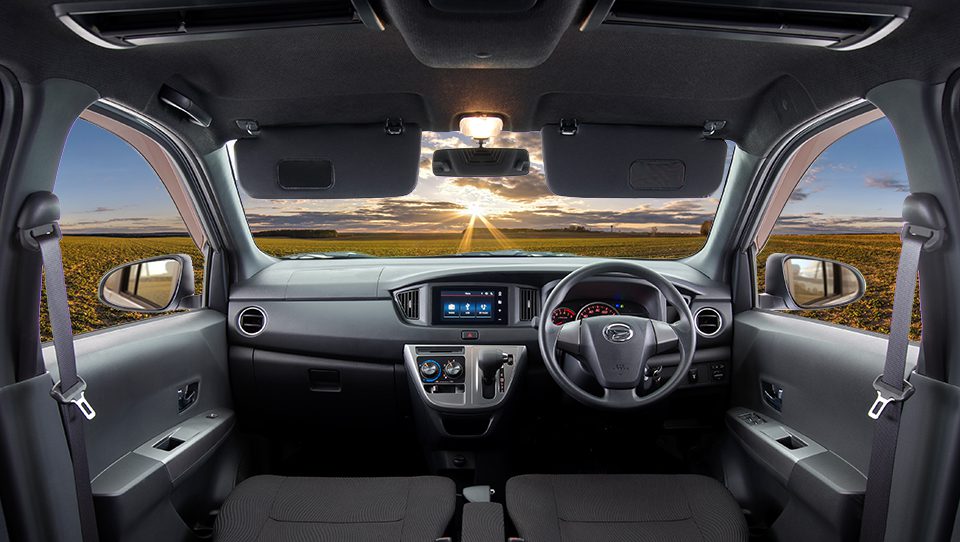 Perbandingan Daihatsu Sigra dengan Toyota Calya Terbaru, Cari yang Irit atau Nyaman?