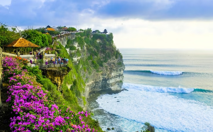 4 Pantai di Jawa Tengah Nuansa Bali, Serasa Liburan di Pulau Dewata