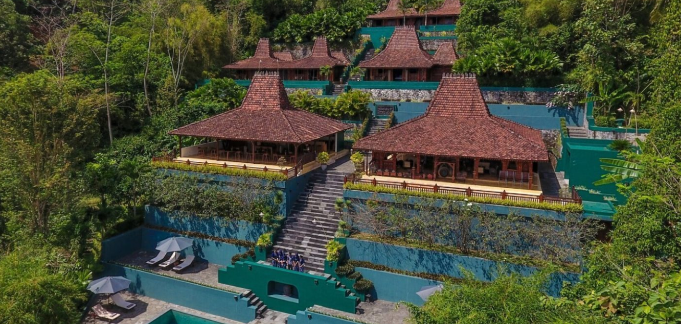 Rekomendasi Resort Mewah di Magelang dengan View Candi Borobudur dan Private Balcony