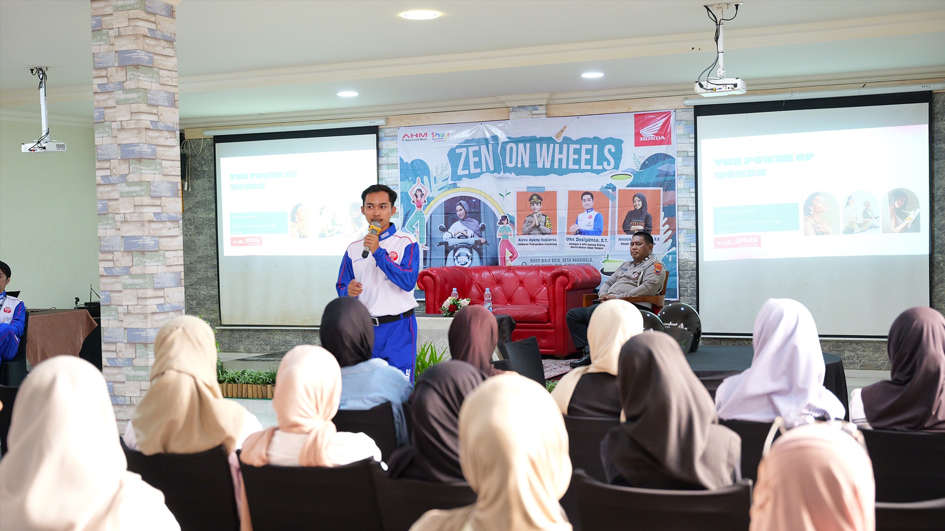 Zen On Wheels: Tips Safety Riding Honda untuk Lady Bikers Jateng