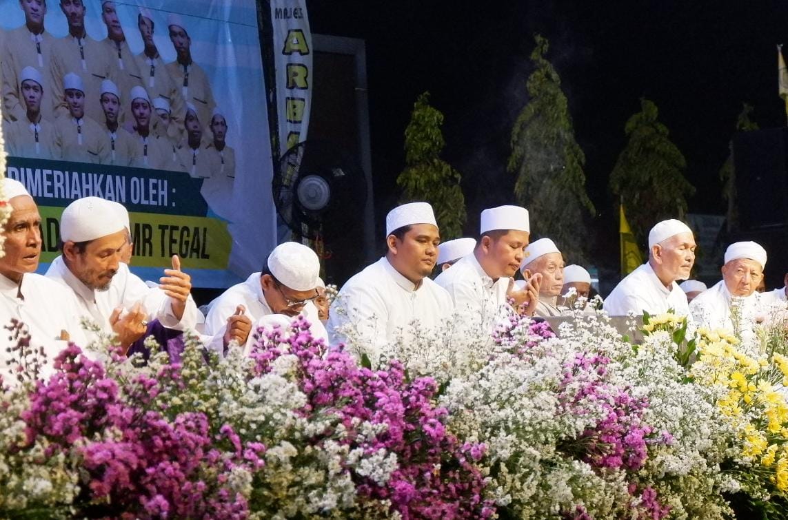 Calon Wali Kota dan Wakil Wali Kota Tegal Faruq-Ashim Diminta Kembalikan Alun-alun Jadi Tempat Pengajian