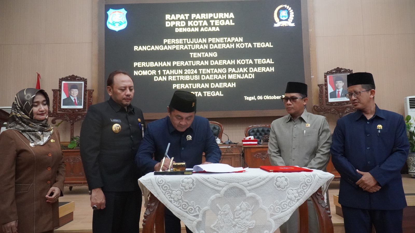 DPRD Kota Tegal Setujui Raperda Pajak dan Retribusi Daerah Jadi Perda