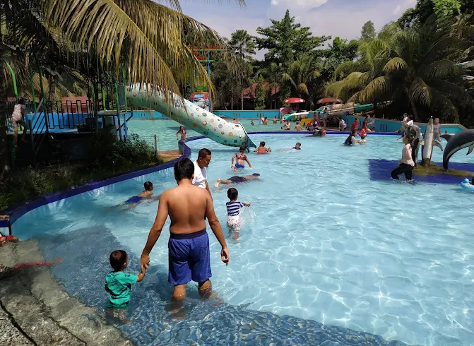 5 Tempat Main Air Aman untuk Anak di Banyumas, Cocok untuk Liburan Keluarga