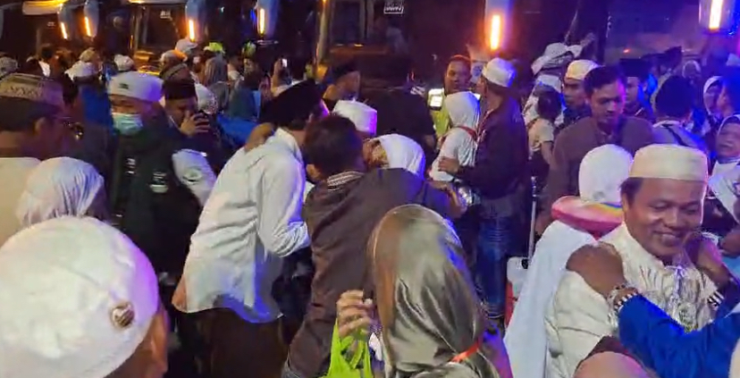 Jamaah Haji Asal Brebes Tiba di Kampung Halaman, Anggota DPRD Ucapkan Selamat Datang