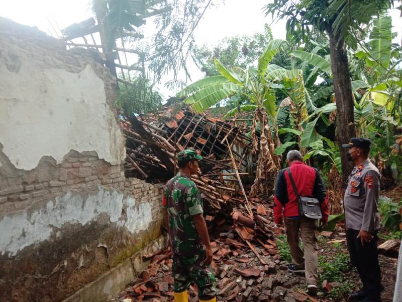 Diterjang Angin Kencang, 35 Rumah Warga di Dua Desa di Kecamatan Wanasari Rusak