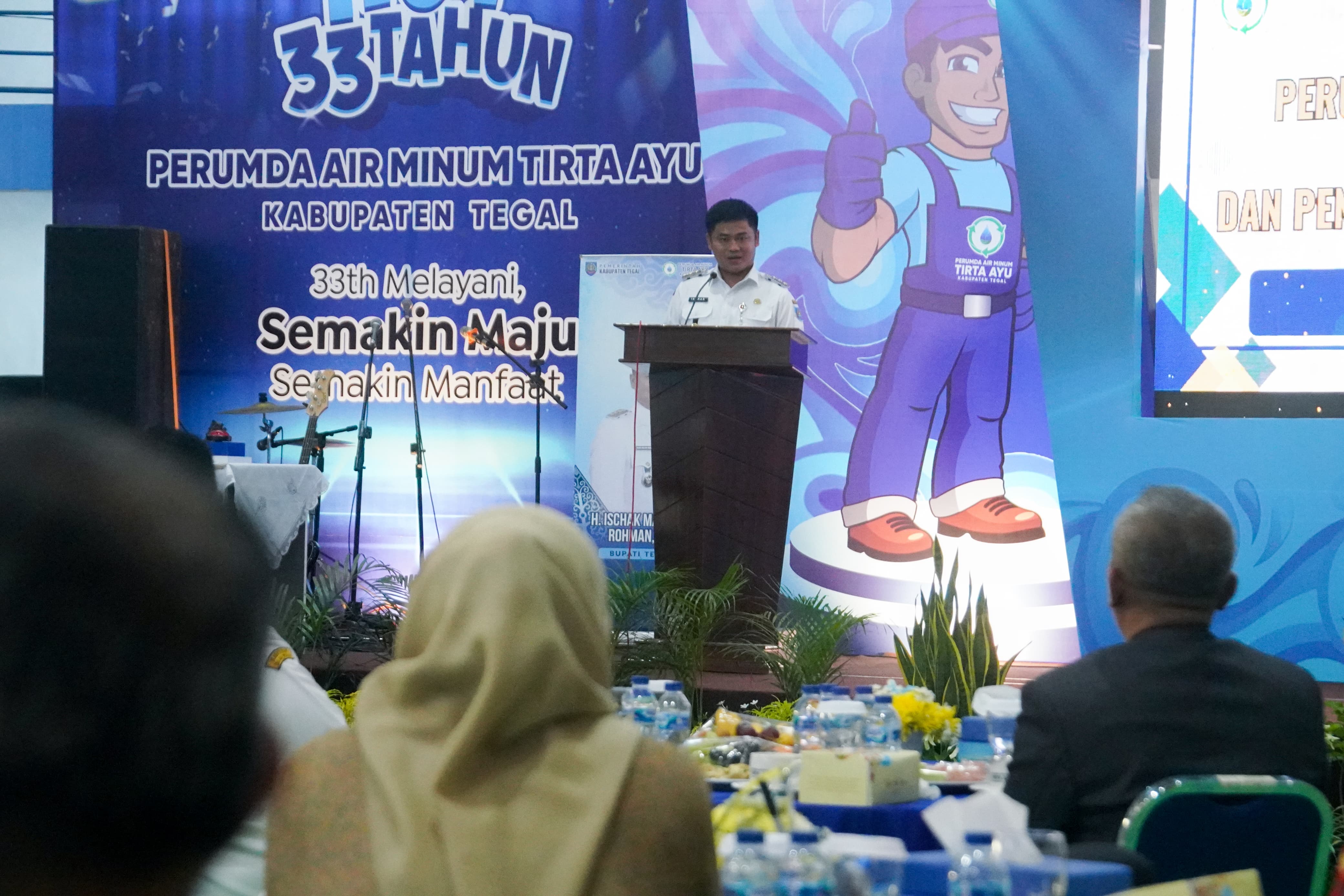 Hadiri Resepsi HUT ke-33 PDAM Kabupaten Tegal, Bupati Sebut Sejumlah Desa Masih Krisis Air Bersih