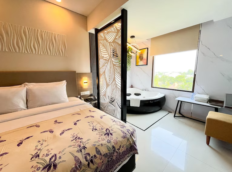 Daftar Hotel Dekat Tempat Wisata di Cirebon yang Nyaman dan Strategis