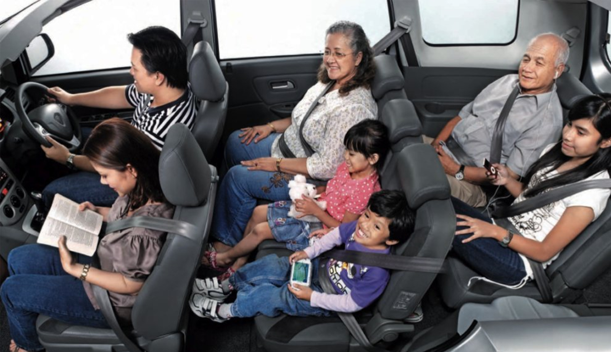 Rekomendasi Mobil dengan Kabin Lega yang Cocok Dibawa Jalan Bareng Keluarga Besar