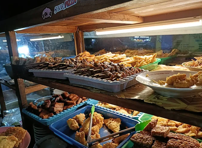 Menjelajah Kuliner Malam Jogja, 10 Warung & Restoran yang Turunkan Lapar Tengah Malam