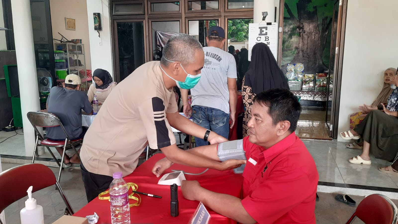 Ketua DPRD Kota Tegal Ikuti Cek Kesehatan Gratis di Tegal Barat