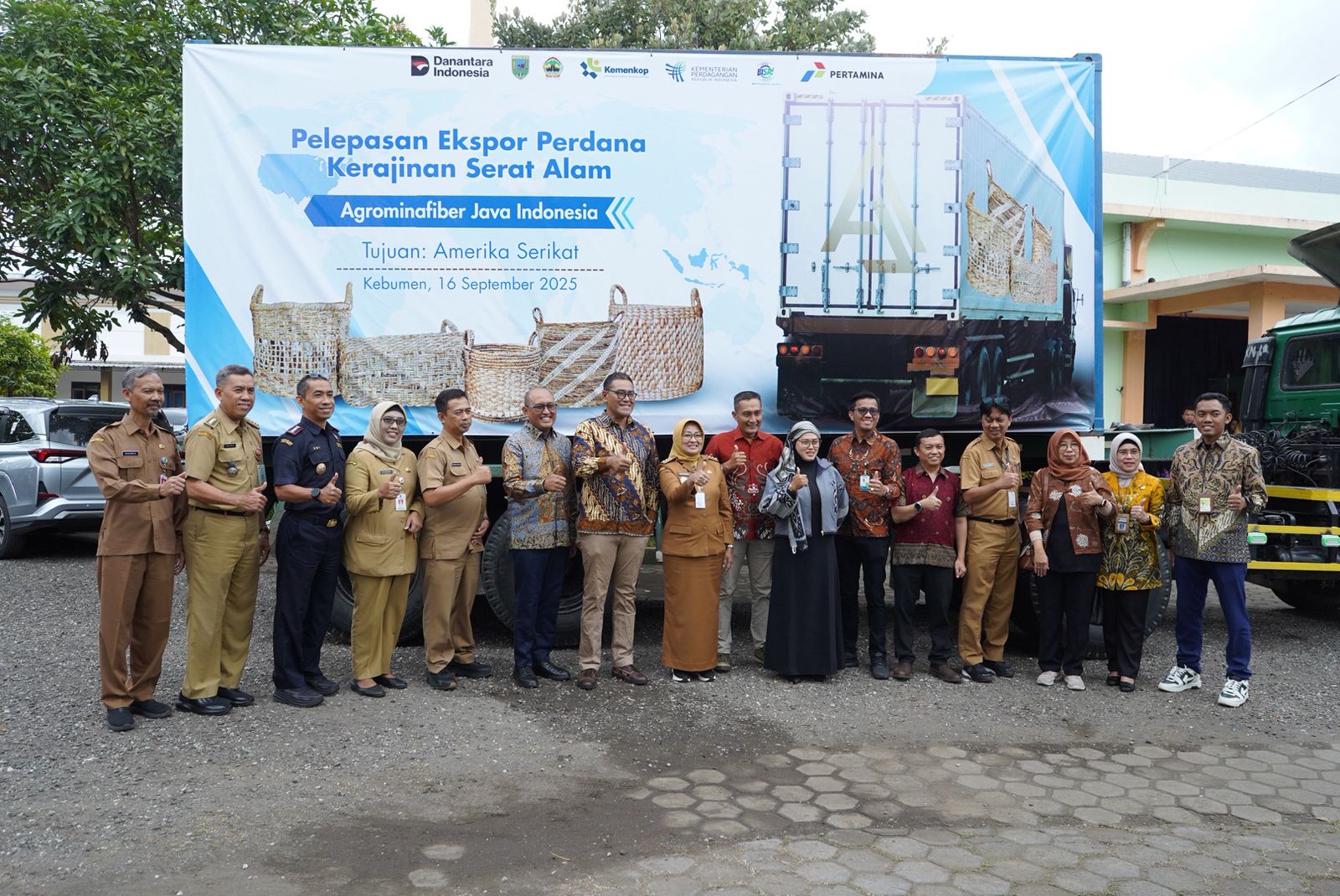 Pertamina Dukung Ekspor Perdana UMKM Kebumen ke AS: 6 Kontainer Keranjang Serat Alam Tembus Pasar New York