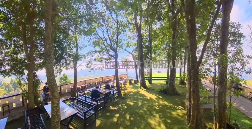 5 Tempat Piknik dengan View Indah di Magelang Terbaik 2025