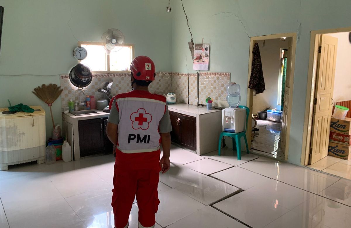 Longsor Terjang Desa Padasari Tegal, Rumah dan Sekolah Rusak