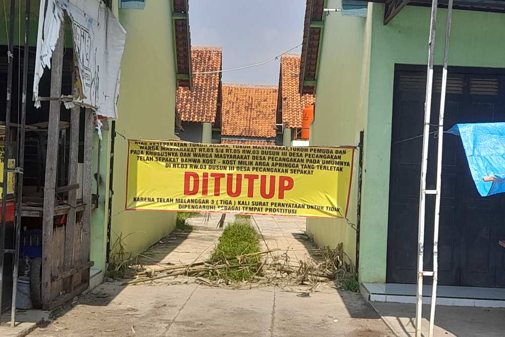 Diduga Disalahgunakan untuk Tempat Prostitusi, Warga Segel Kos-kosan di Pemalang