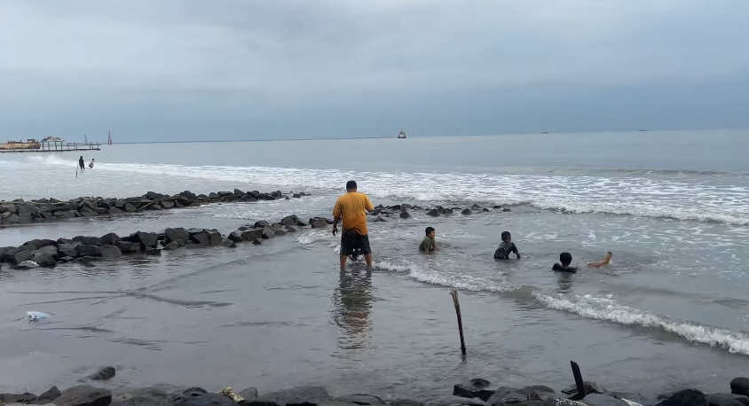 6 Wisata Murah sekitar Stasiun Tegal, Ada yang Cukup Jalan Kaki